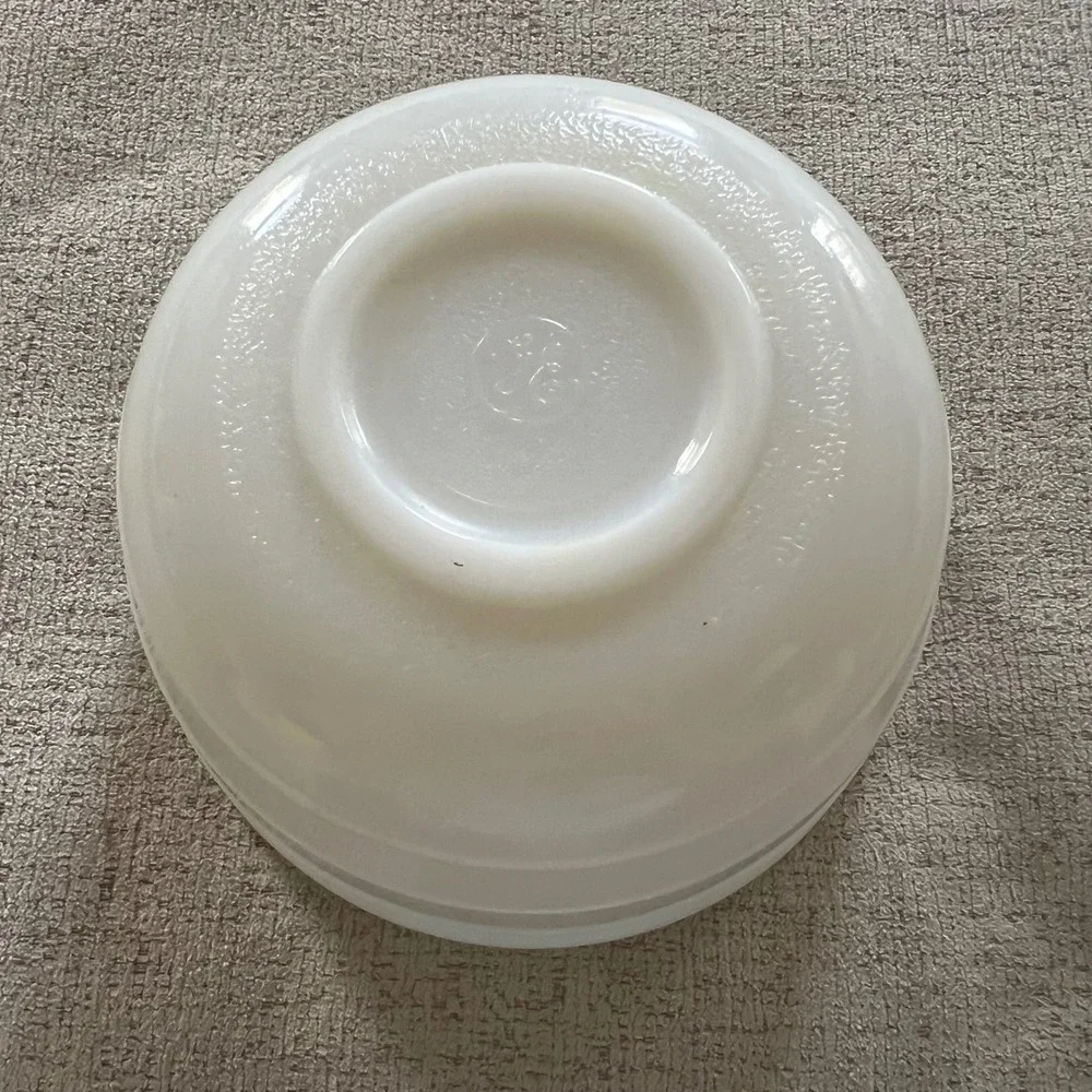 Vintage General Electric Milk Glass Mixing Bowl White Ribbed Beehive 7.5